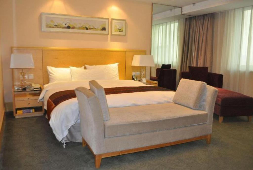 Ramada Plaza Shenyang Citycenter Esterno foto