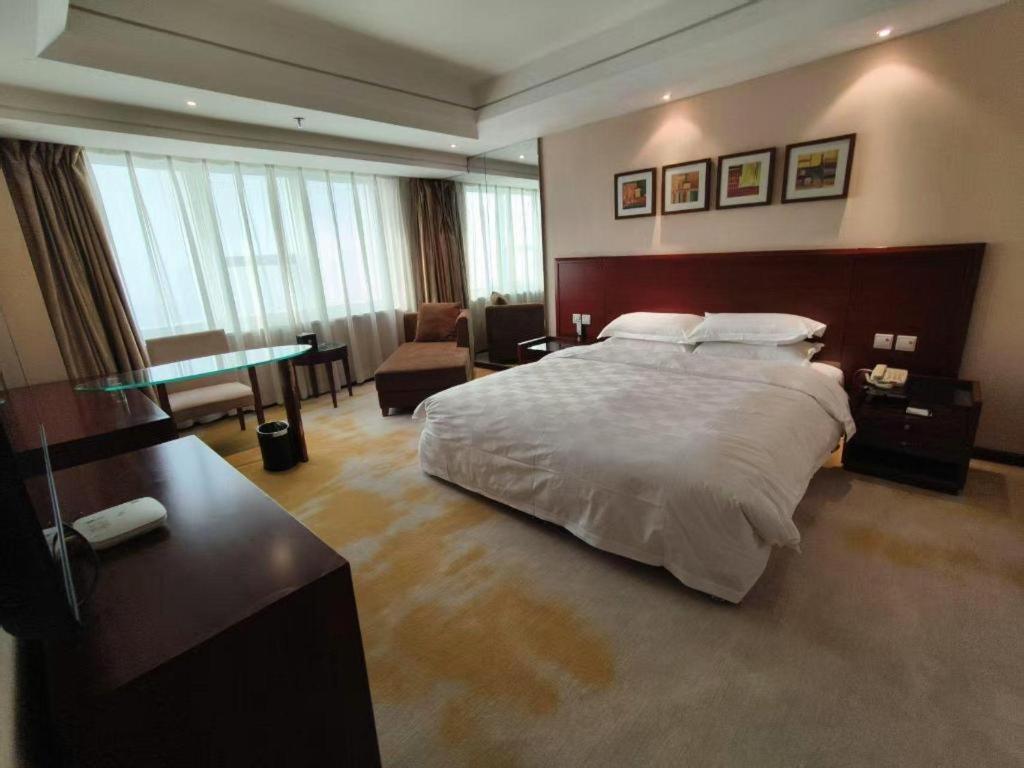 Ramada Plaza Shenyang Citycenter Esterno foto