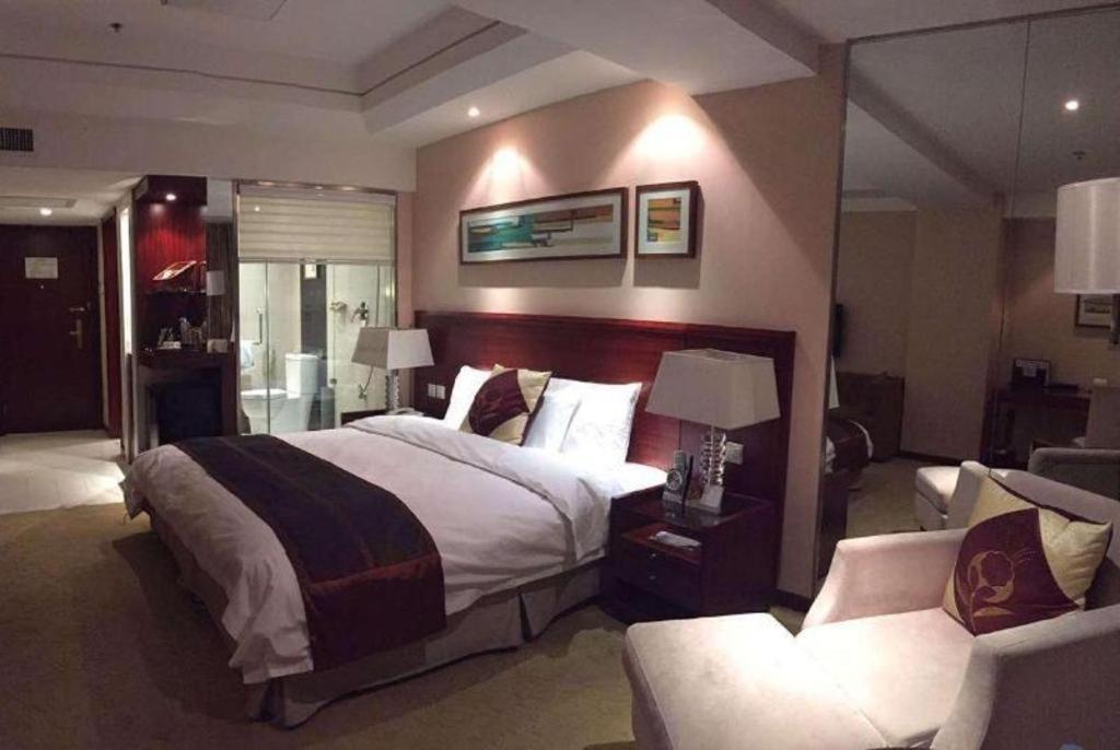 Ramada Plaza Shenyang Citycenter Esterno foto