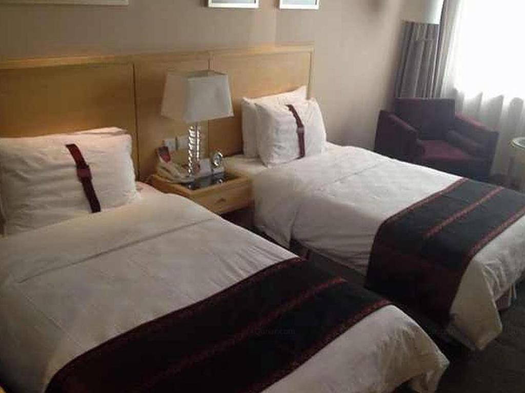 Ramada Plaza Shenyang Citycenter Esterno foto