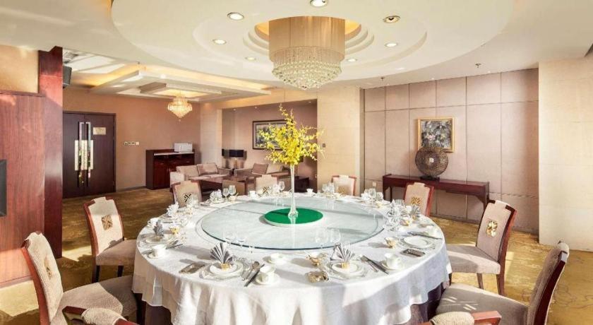 Ramada Plaza Shenyang Citycenter Esterno foto