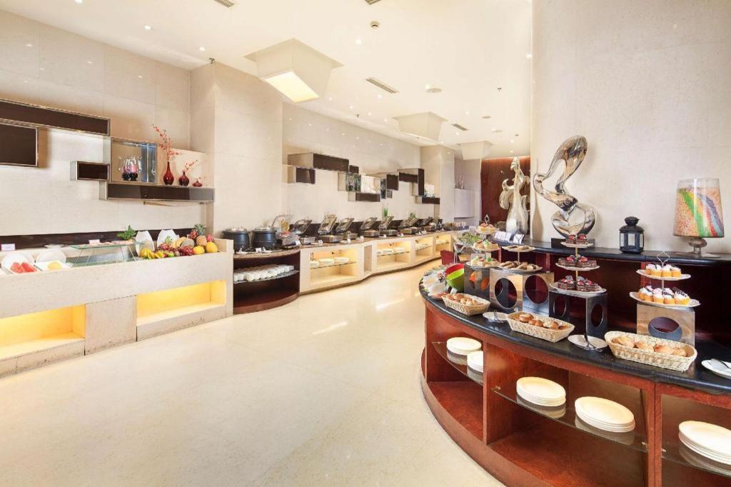 Ramada Plaza Shenyang Citycenter Esterno foto
